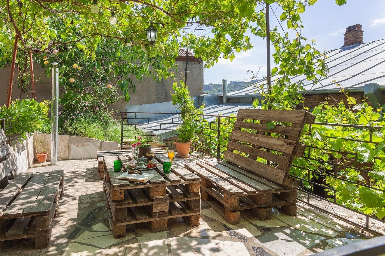 Hostel Indie Mindie Tbilisi Bagian luar foto