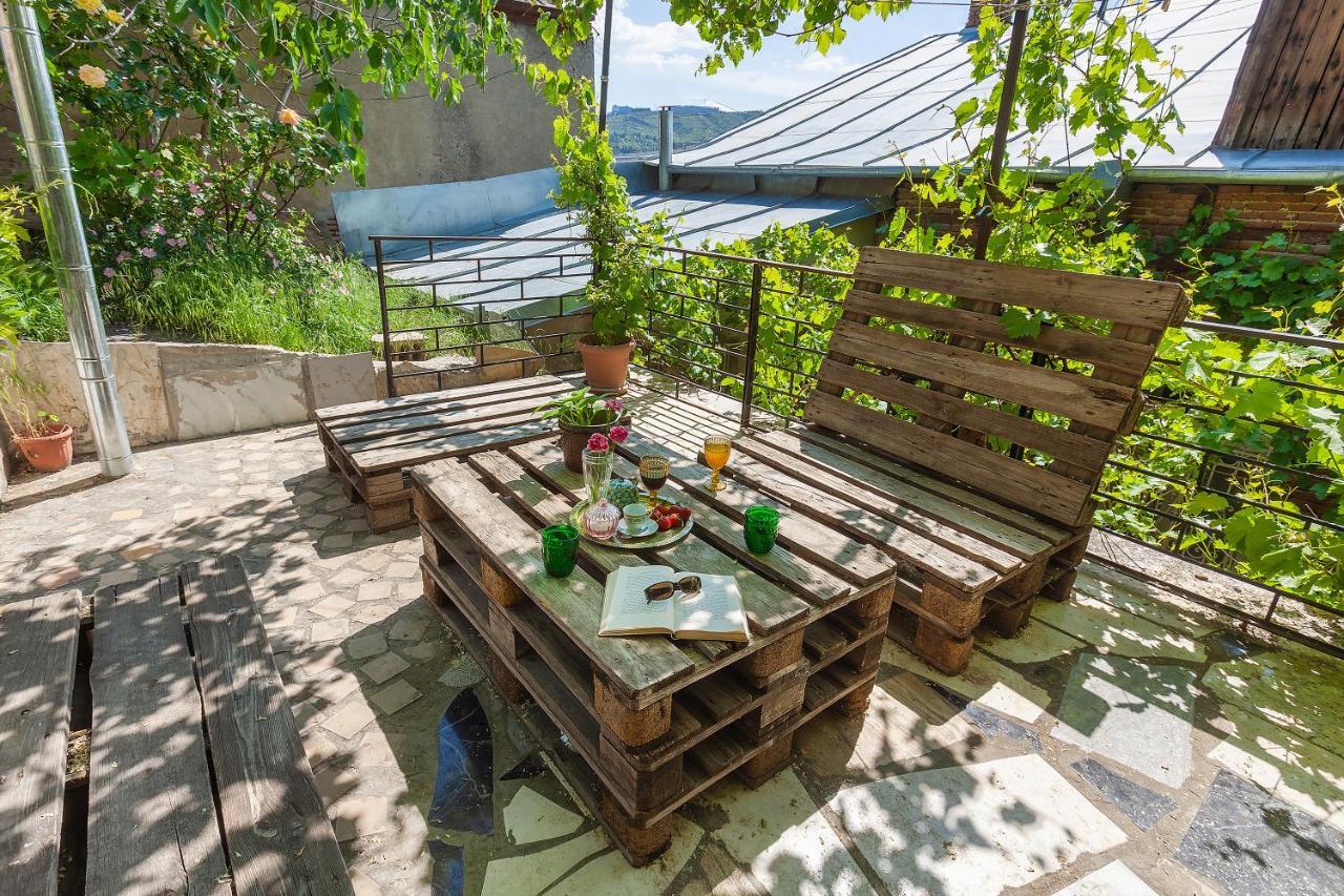 Hostel Indie Mindie Tbilisi Bagian luar foto