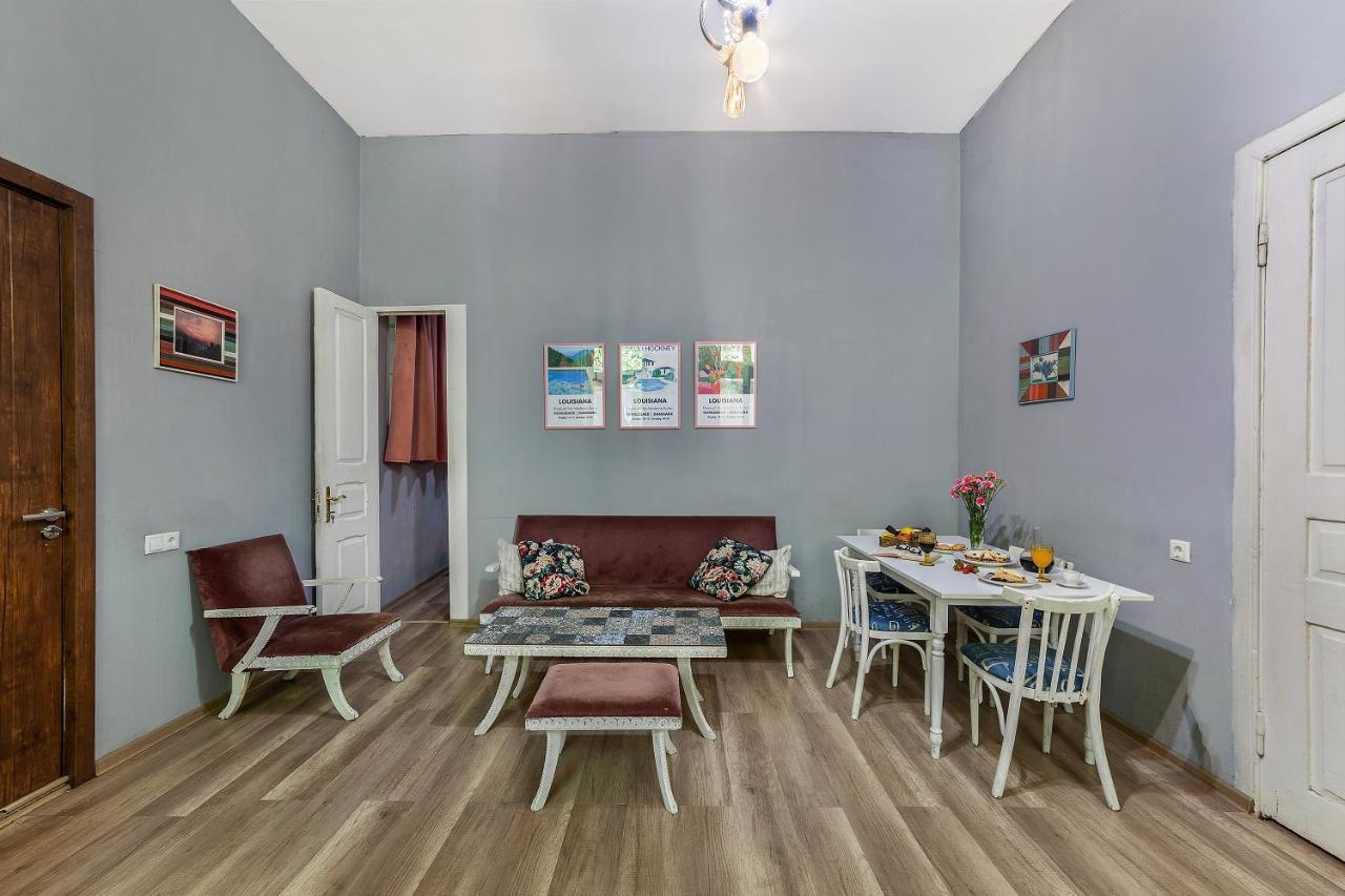 Hostel Indie Mindie Tbilisi Bagian luar foto